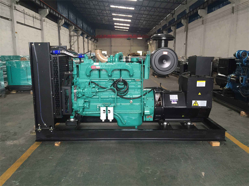 钟山柴油发电机组过载运行时降低转速有哪些注意事项？